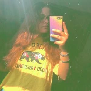 Meet your Posher, Nicole